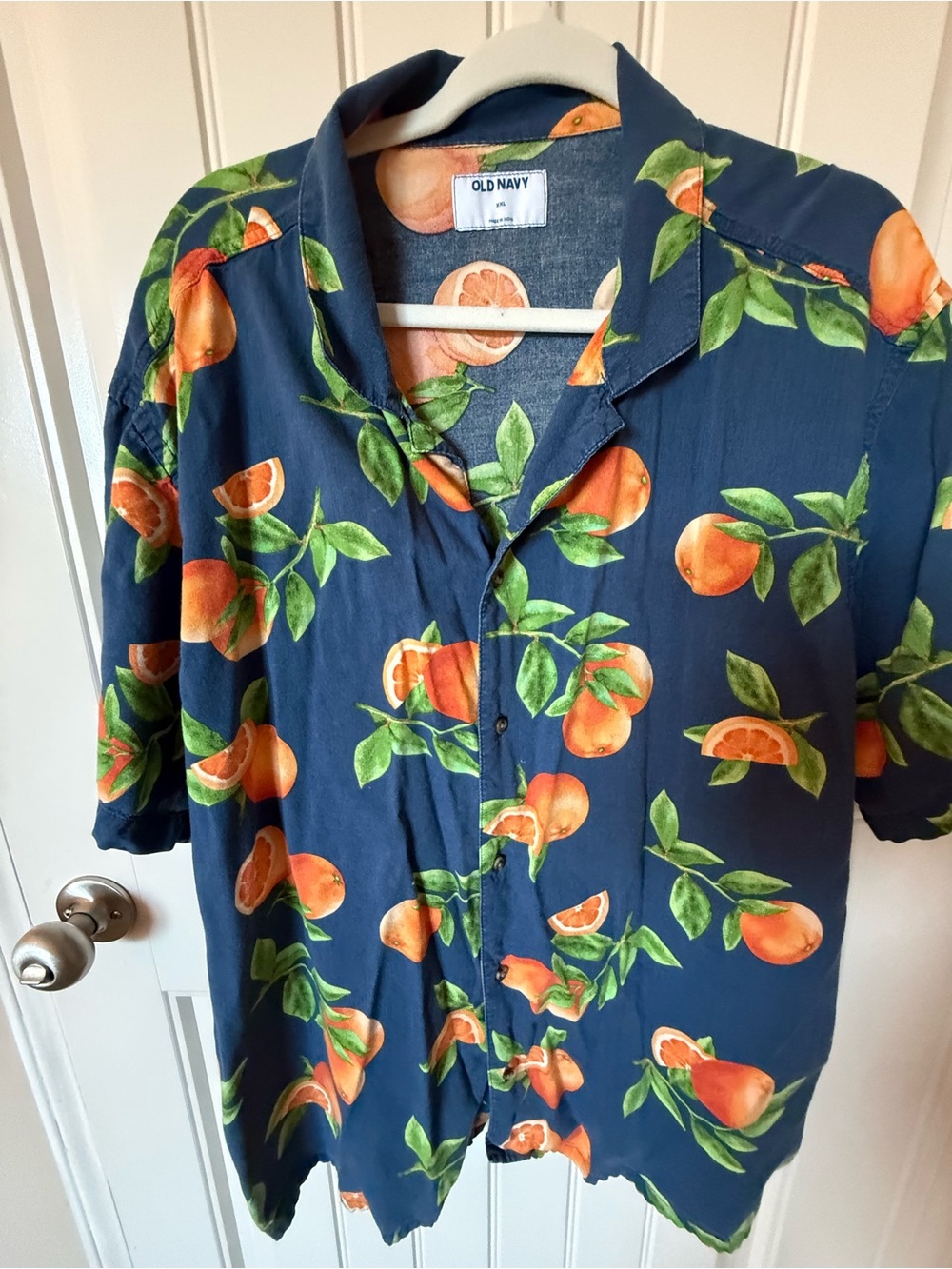 Old Navy Men’s Navy Orange Print Short Sleeve Shirt